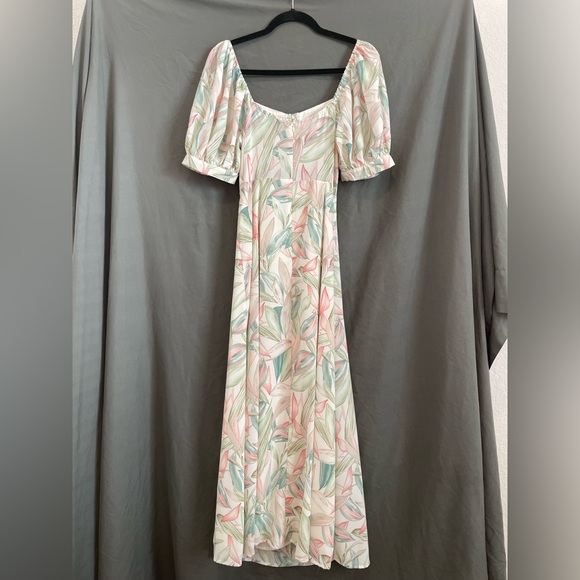 Lulu’s Thriving Moment White Floral Print Puff Sleeve Cutout Midi Dress, Medium - Picture 7 of 16